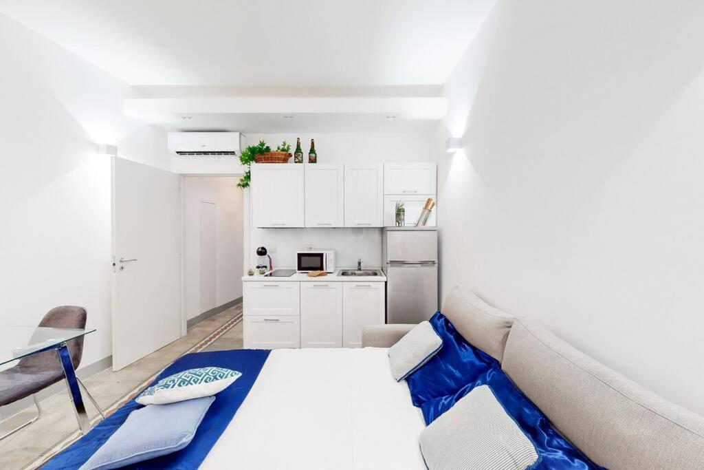 Apartment Nearby Historic Center - 2 Private Bathrooms Cagliari Exterior foto